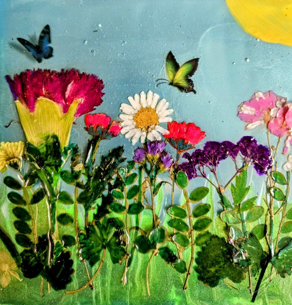 SUNNY DAYS - Image 11